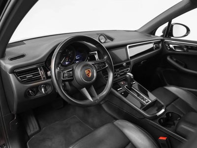 2022 Porsche Macan Macan