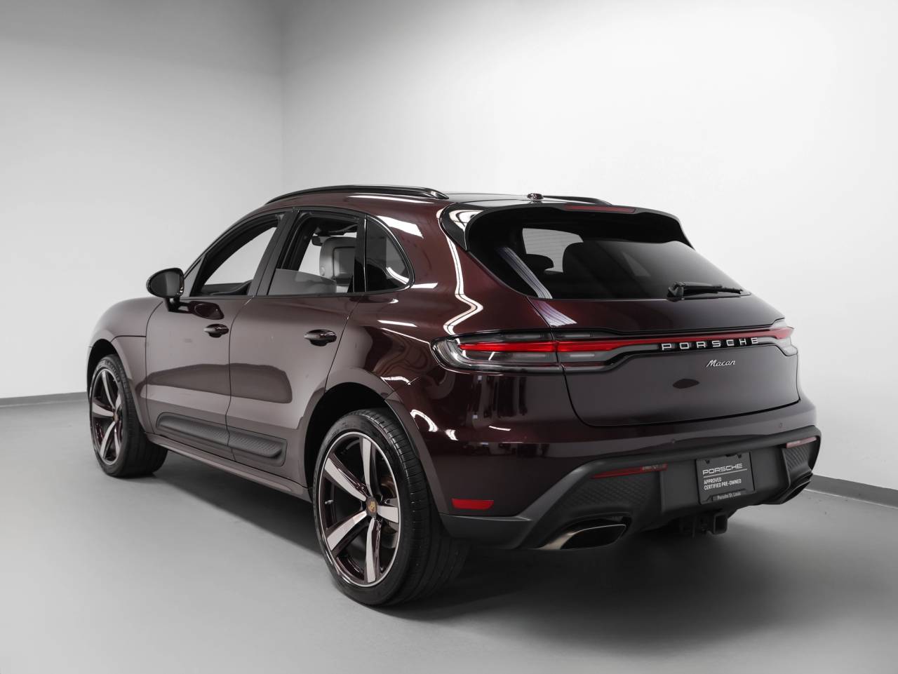 2024 Porsche Macan Base