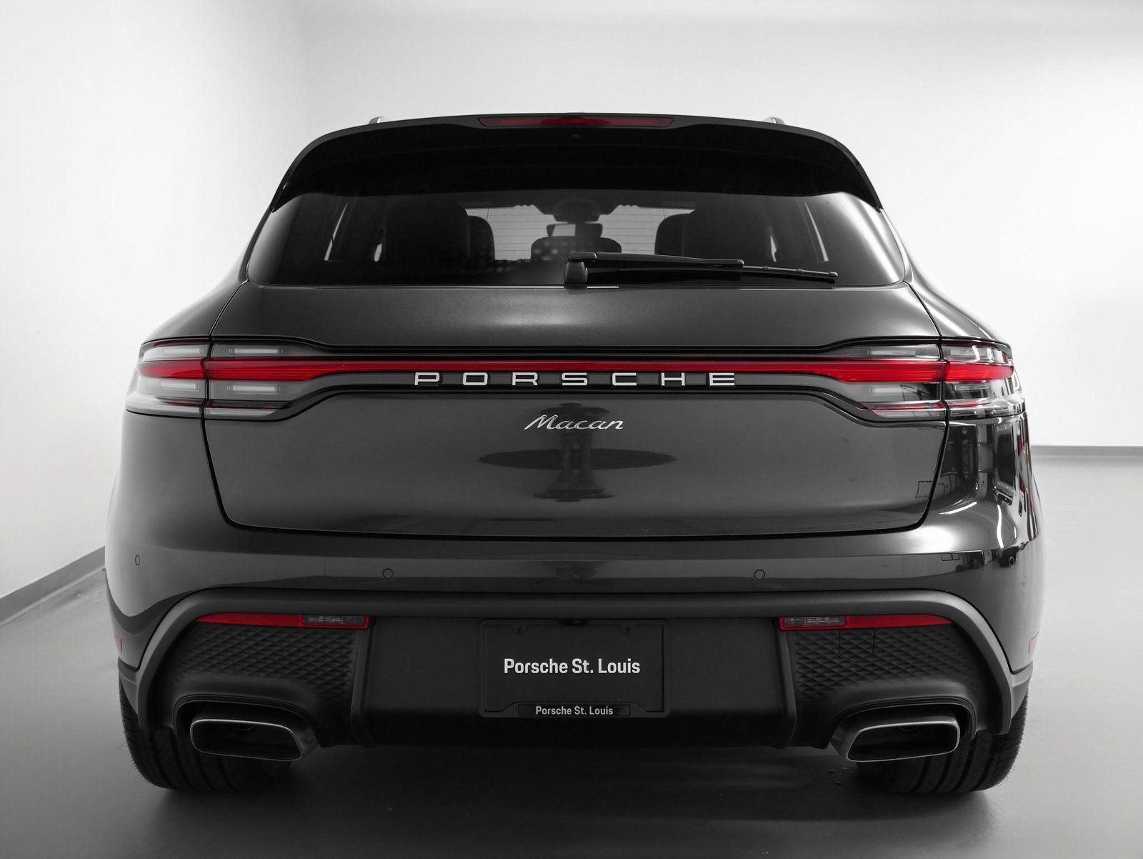 2025 Porsche Macan Base