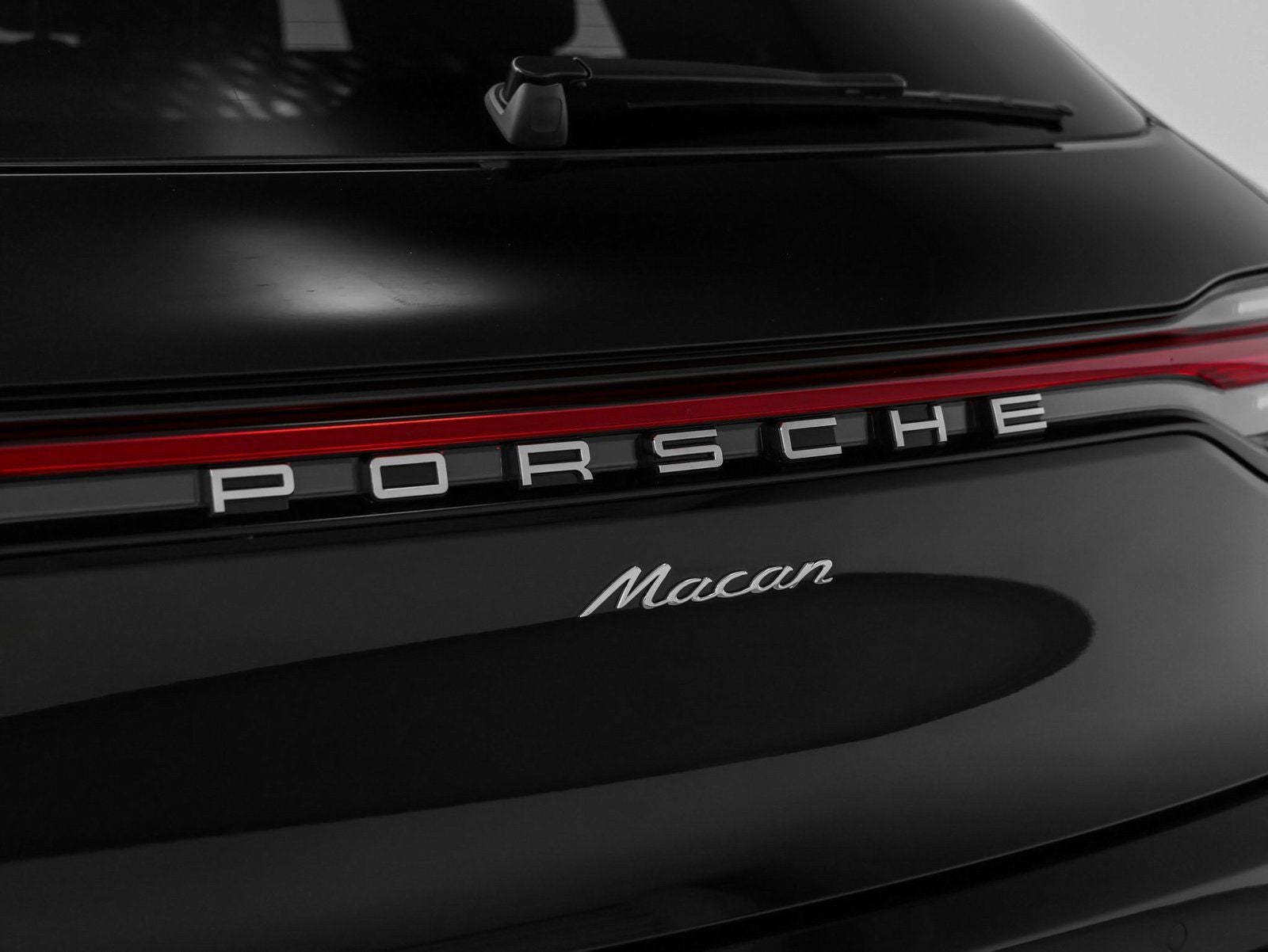 2025 Porsche Macan Macan