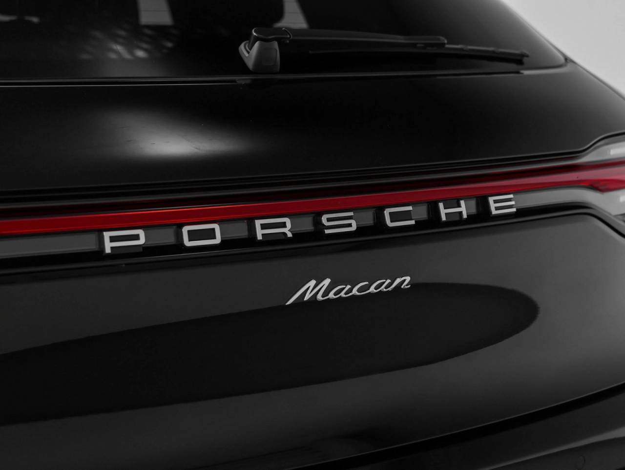 2025 Porsche Macan Macan