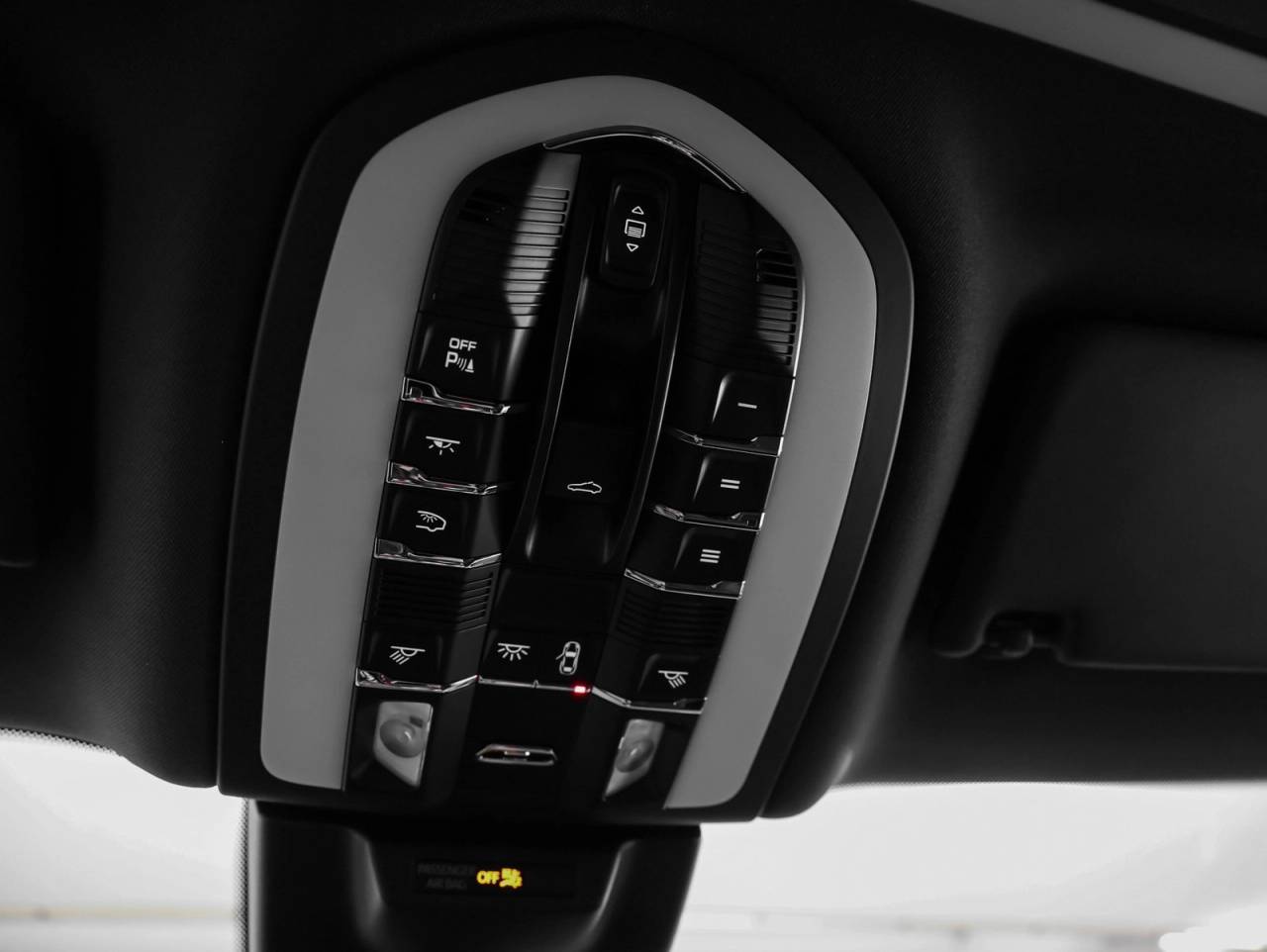 2025 Porsche Macan Macan