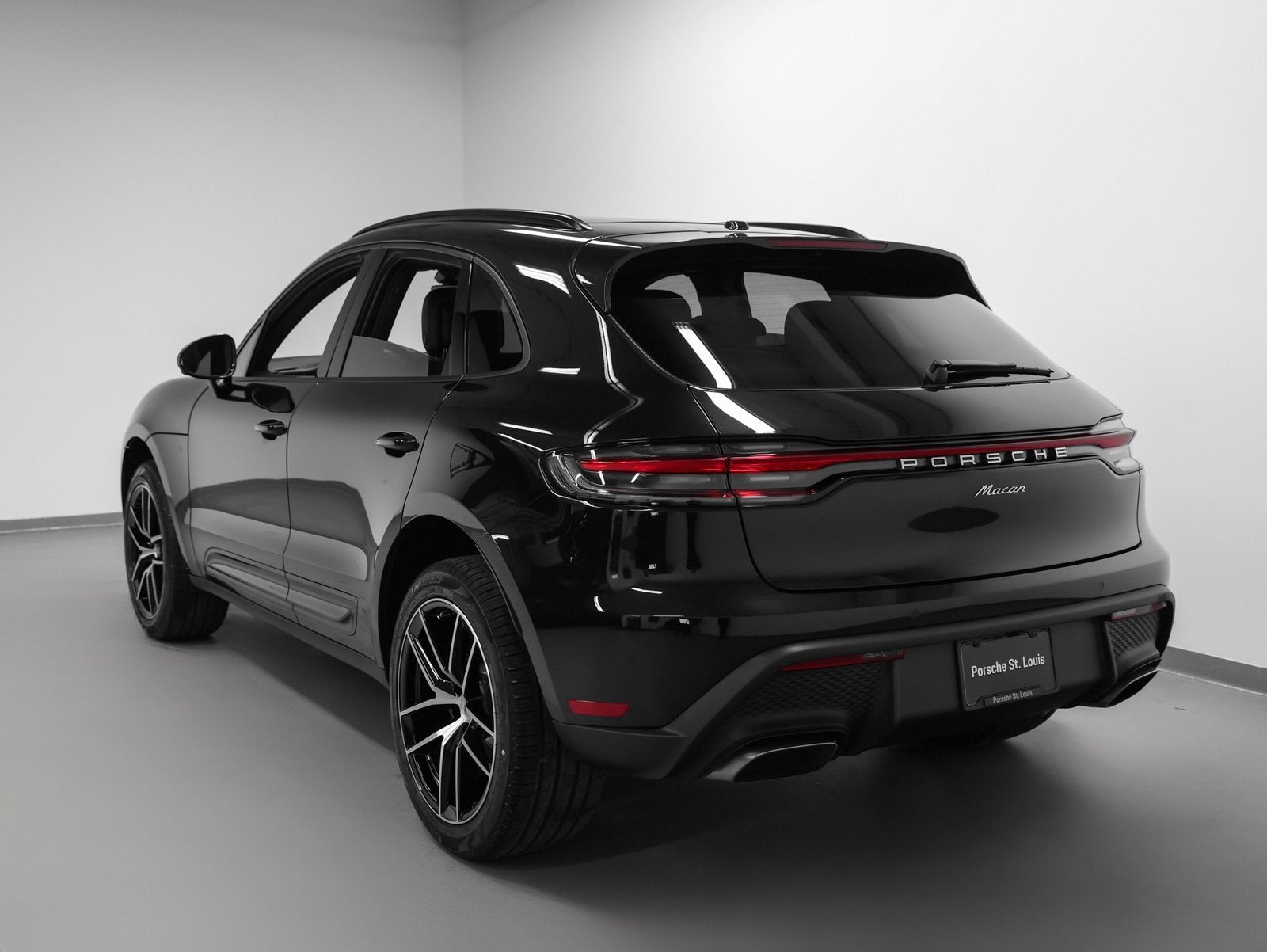 2026 Porsche Macan Macan