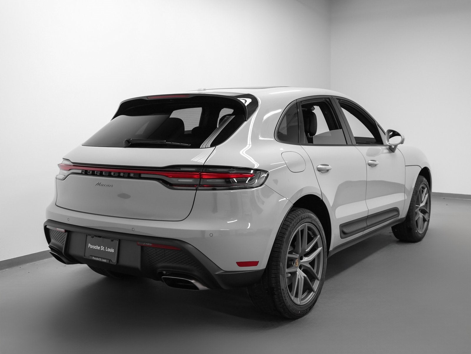 2026 Porsche Macan Macan