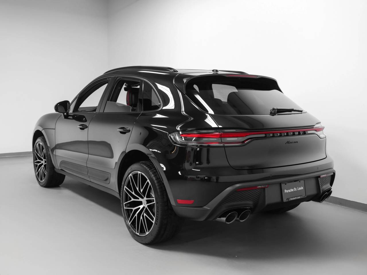 2026 Porsche Macan Base