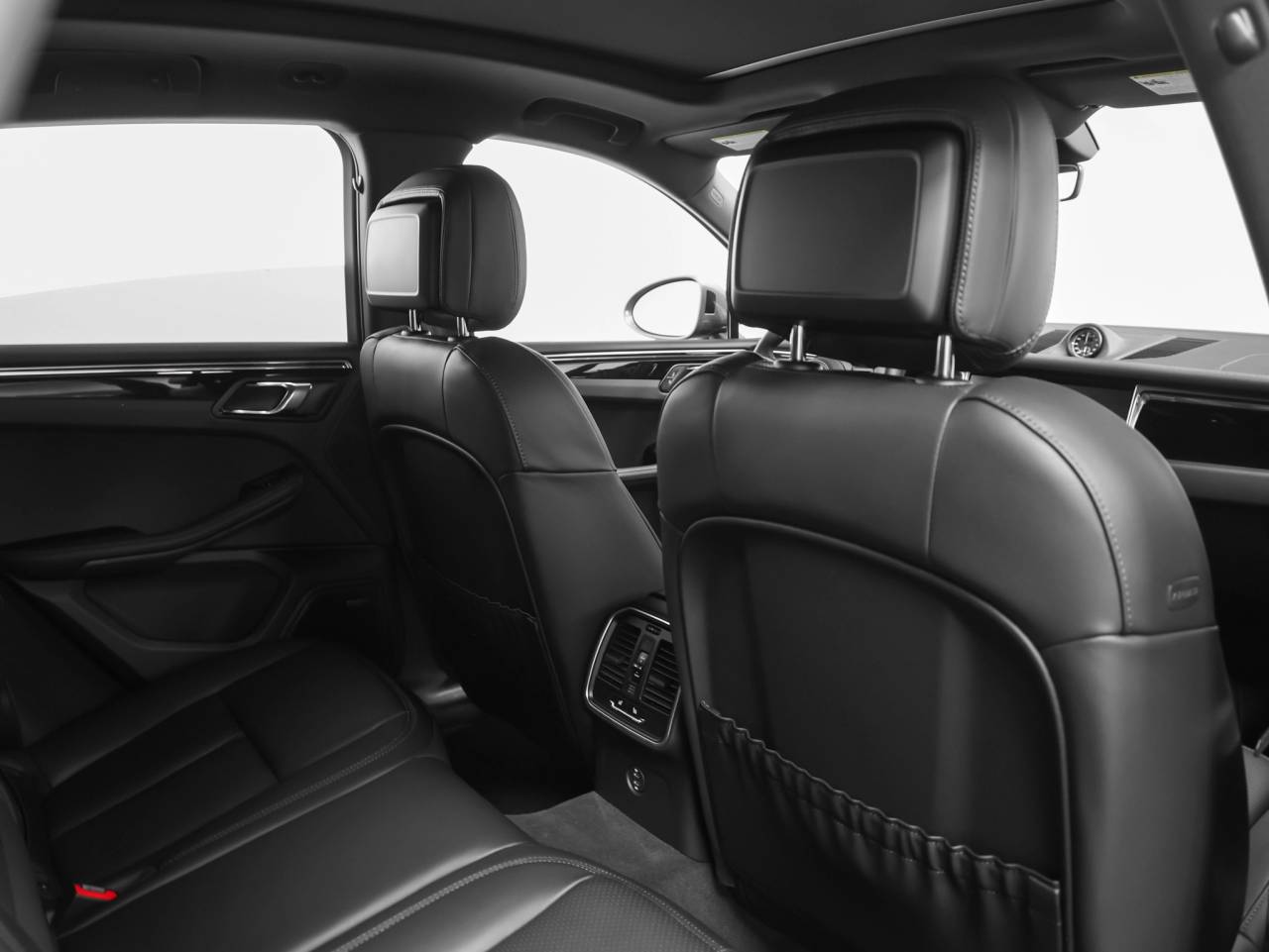 2026 Porsche Macan Macan T