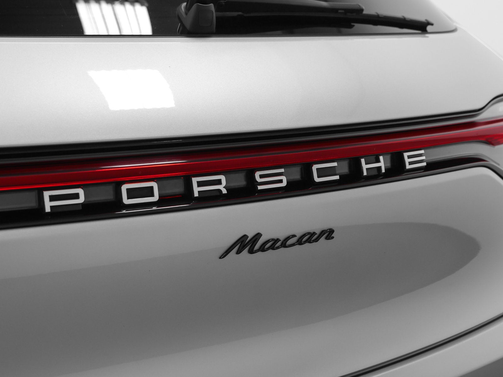 2023 Porsche Macan Macan