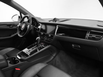 2023 Porsche Macan Macan