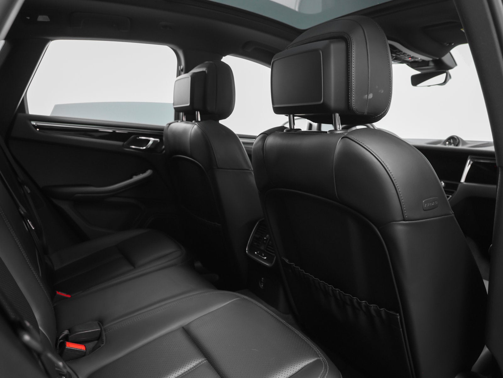 2023 Porsche Macan Macan