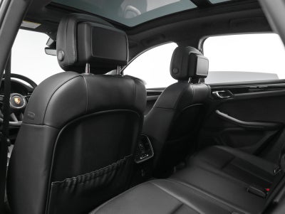2023 Porsche Macan Macan