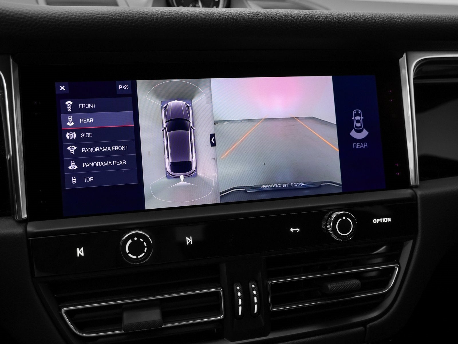 2025 Porsche Macan Macan