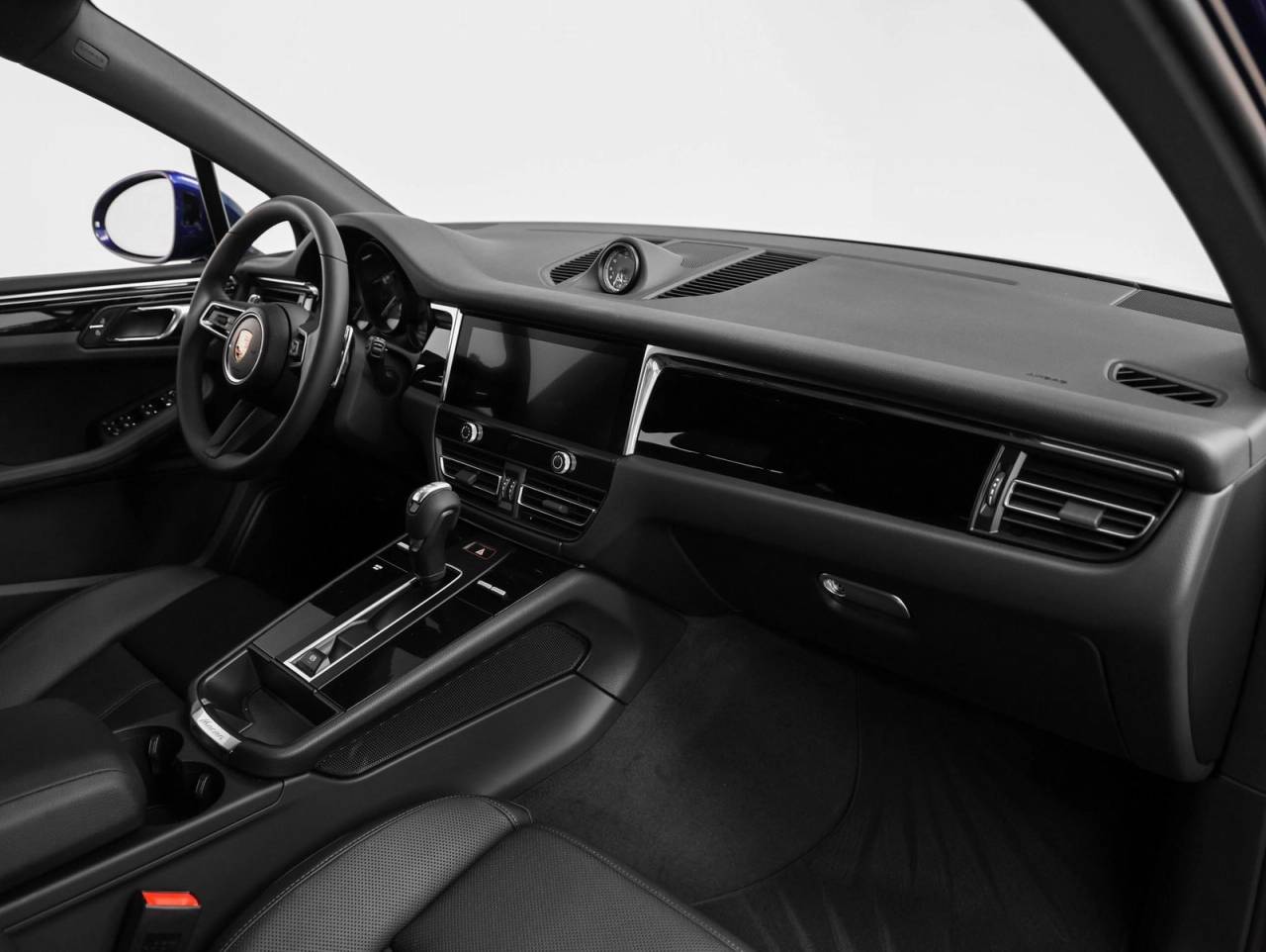 2025 Porsche Macan Macan