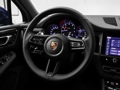 2025 Porsche Macan Macan