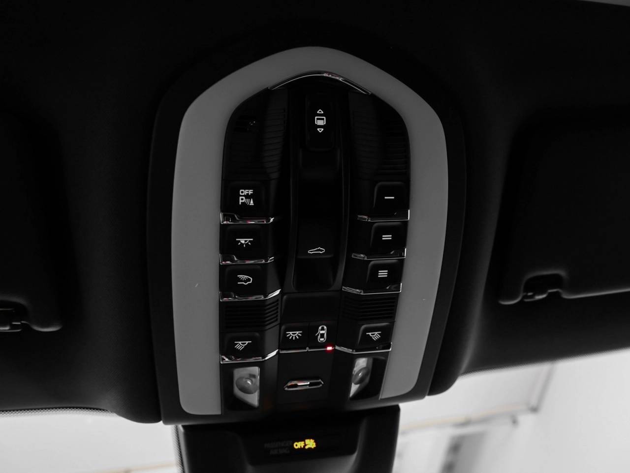 2025 Porsche Macan Macan