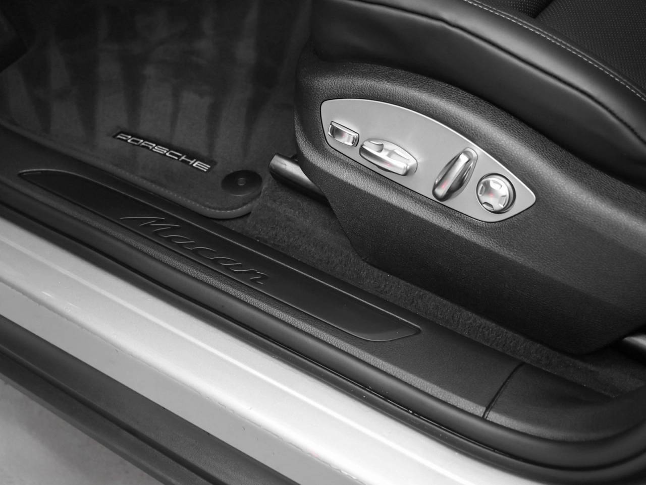 2025 Porsche Macan Macan