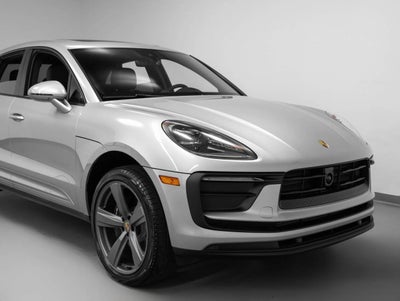 2025 Porsche Macan Macan