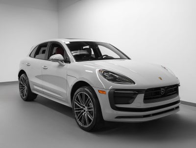 2026 Porsche Macan Macan
