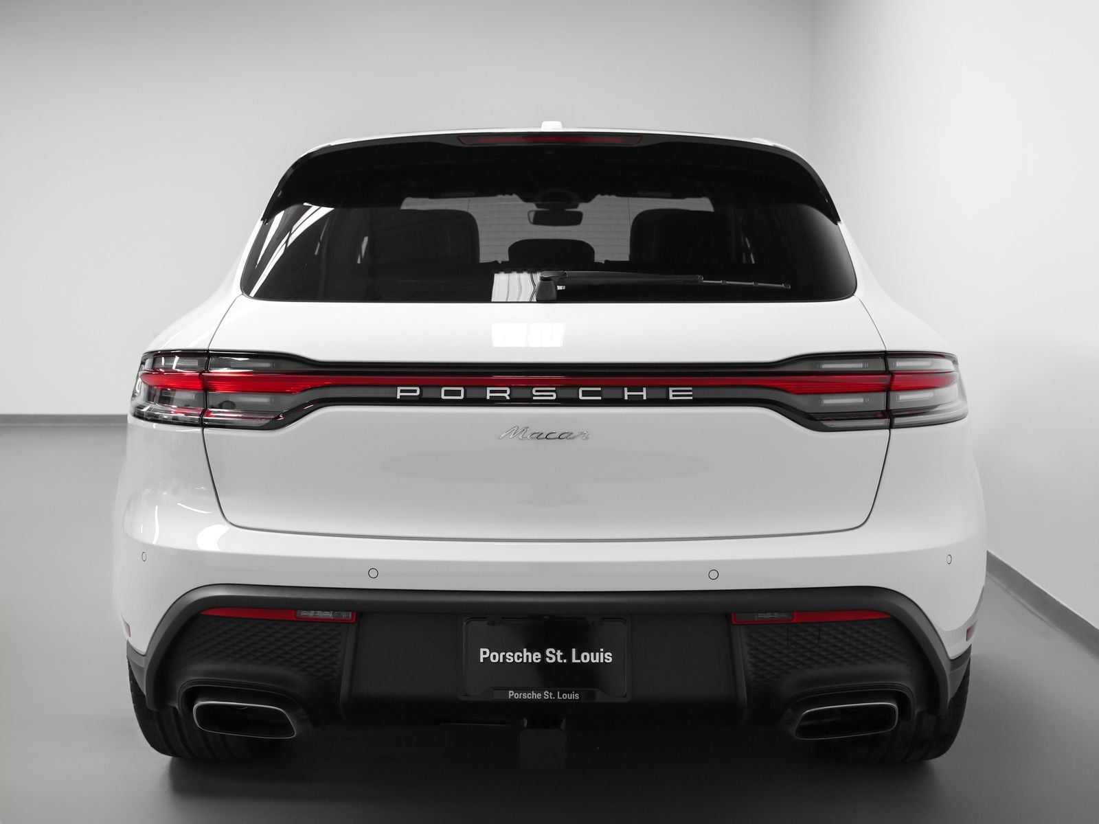 2026 Porsche Macan Base