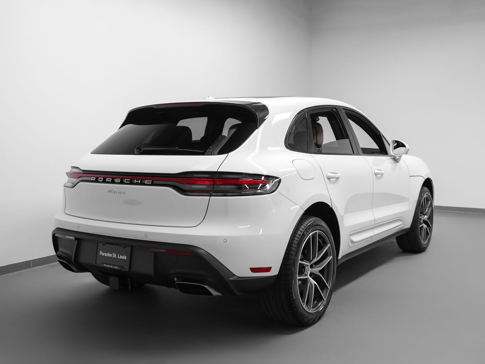 2026 Porsche Macan Base