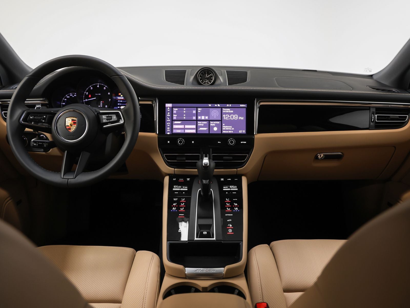 2026 Porsche Macan Base