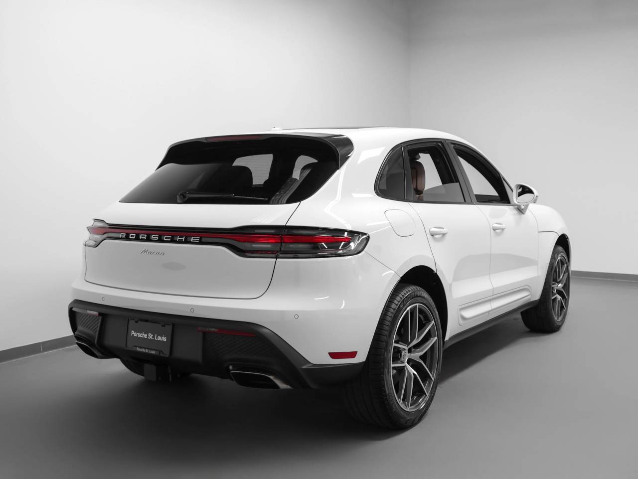 2026 Porsche Macan Base