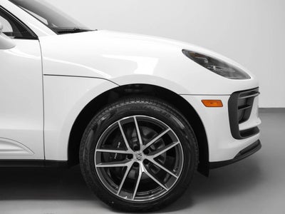 2026 Porsche Macan Base