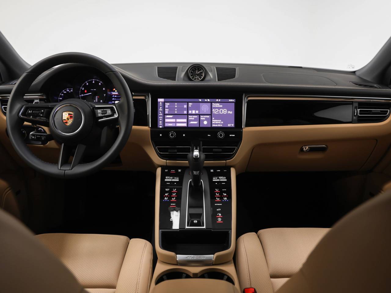 2026 Porsche Macan Base