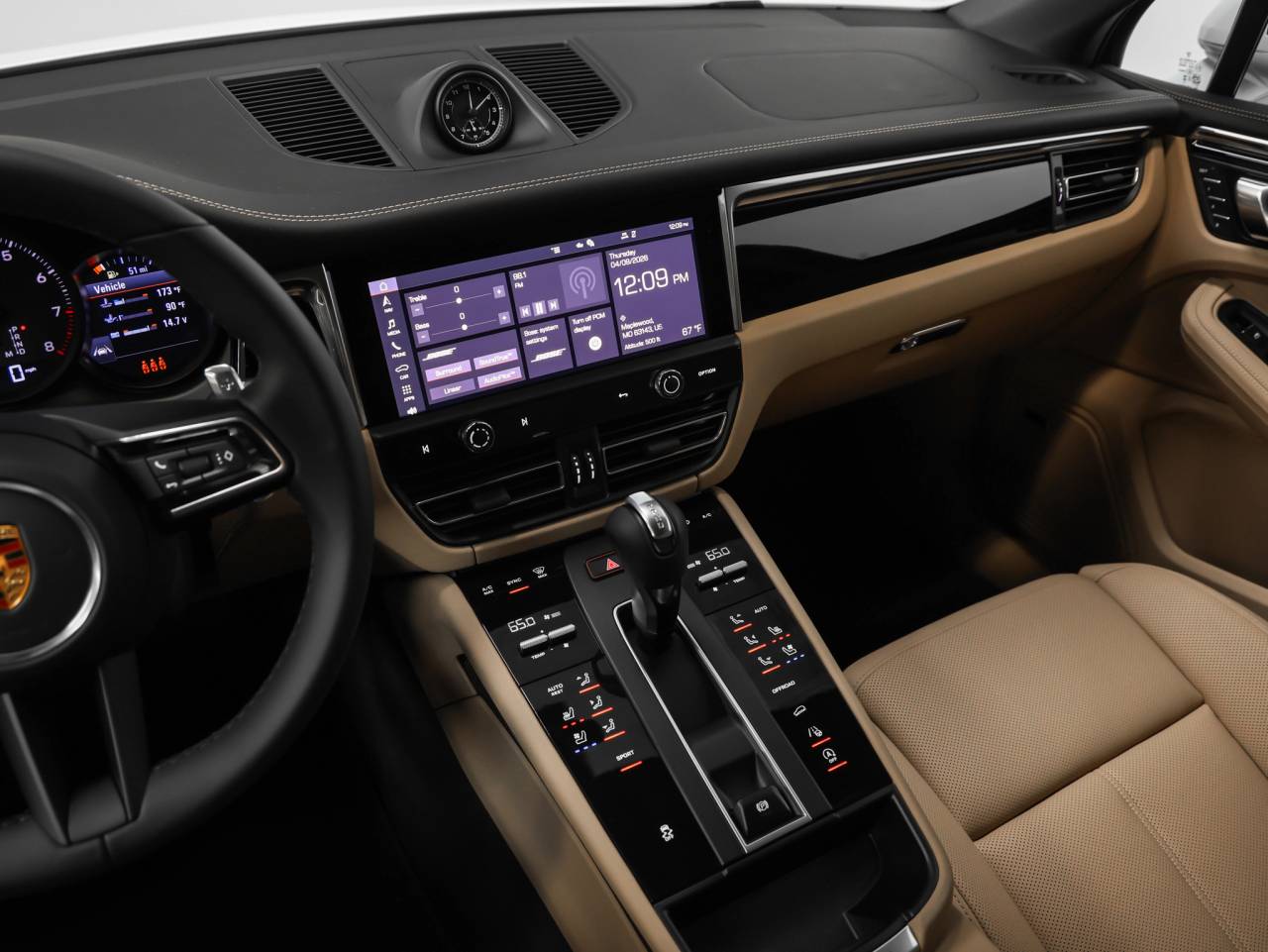 2026 Porsche Macan Base