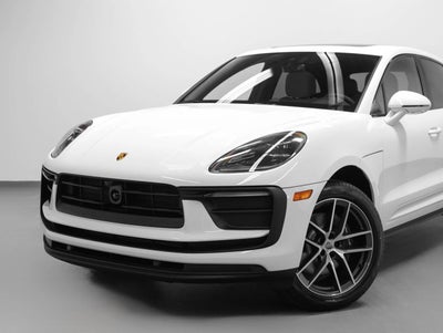 2026 Porsche Macan Base