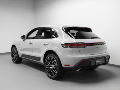 2026 Porsche Macan Macan