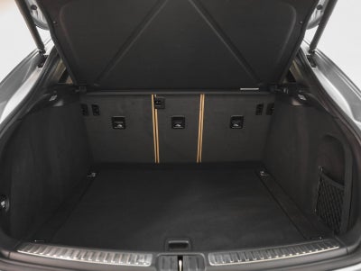 2021 Porsche Macan Macan