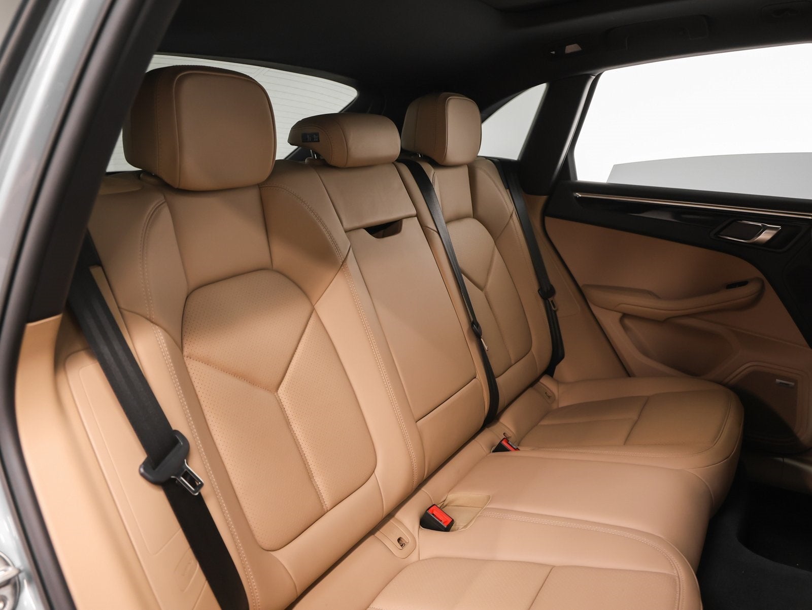 2021 Porsche Macan Macan