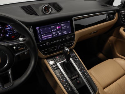 2021 Porsche Macan Macan