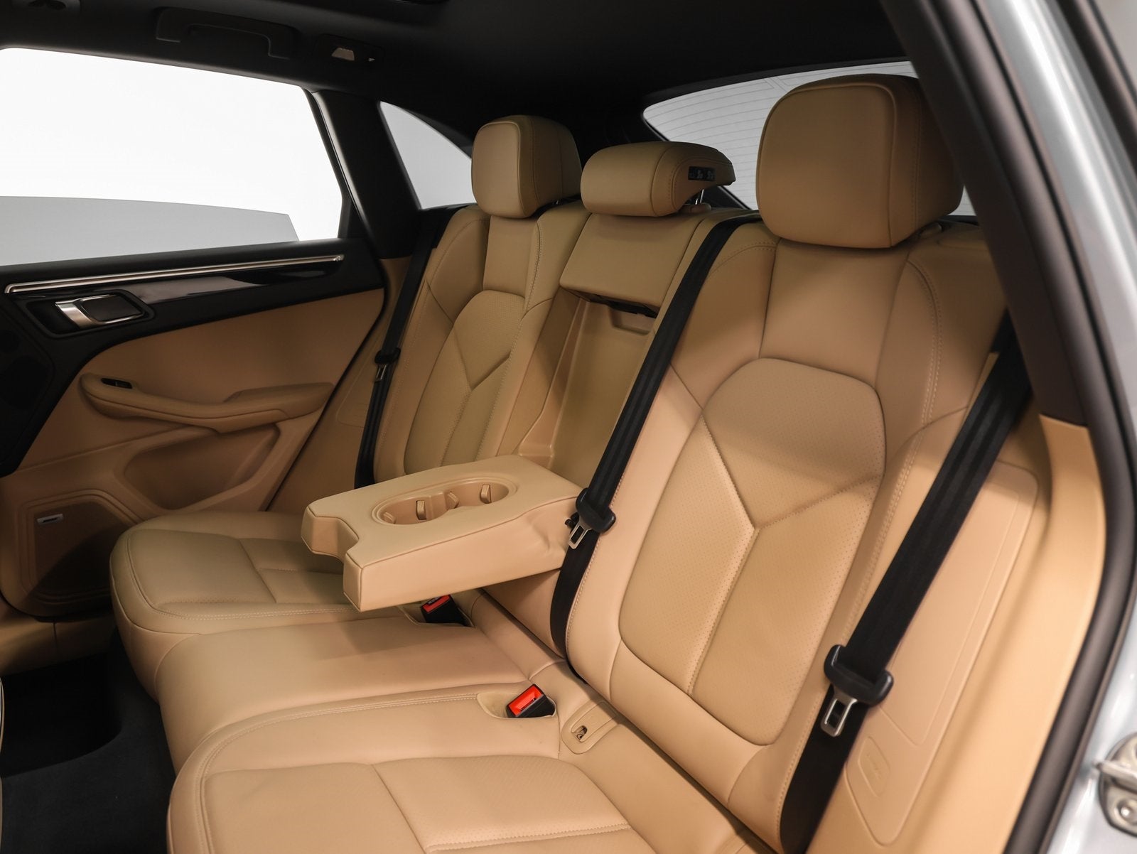 2021 Porsche Macan Macan