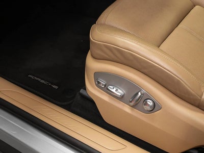 2021 Porsche Macan Macan