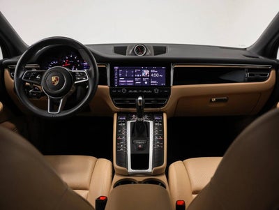 2021 Porsche Macan Macan
