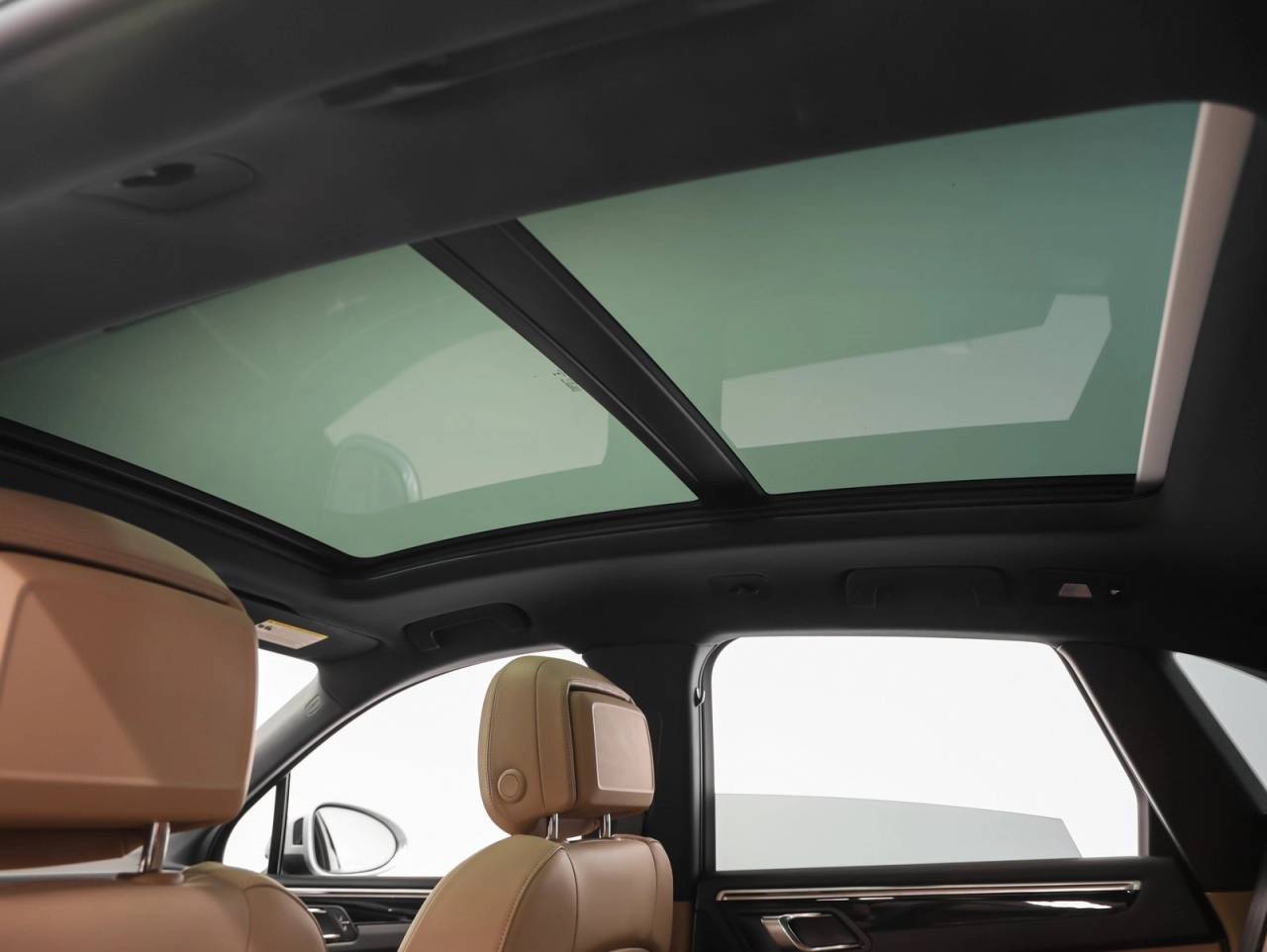 2021 Porsche Macan Macan