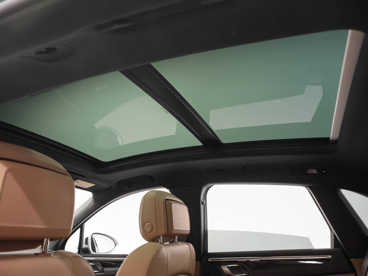 2021 Porsche Macan Macan