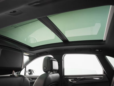 2022 Porsche Macan Macan