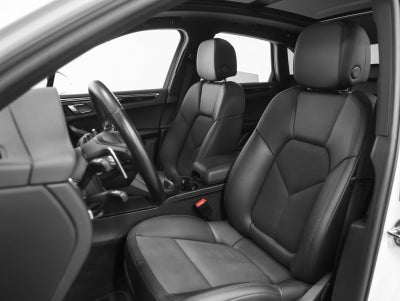 2022 Porsche Macan Macan