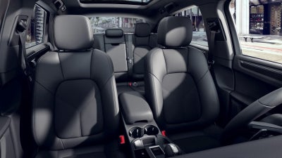 2022 Porsche Macan Macan