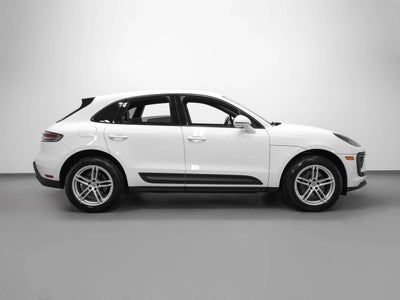 2022 Porsche Macan Macan