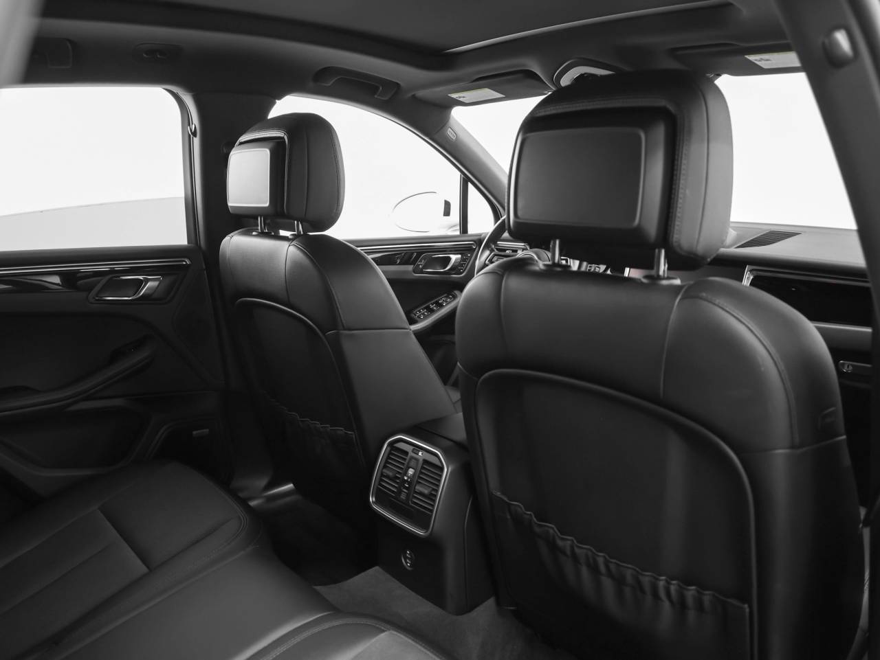 2022 Porsche Macan Macan