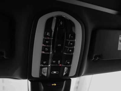 2022 Porsche Macan Macan