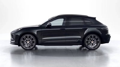2023 Porsche Macan Macan (MY23)