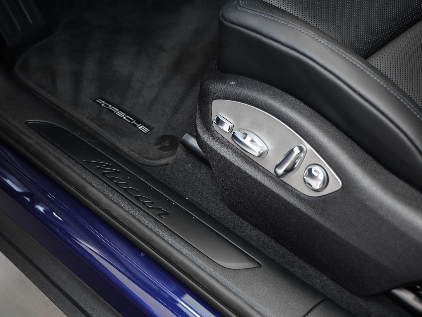 2025 Porsche Macan Macan