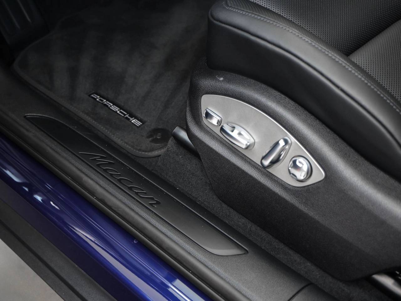 2025 Porsche Macan Macan