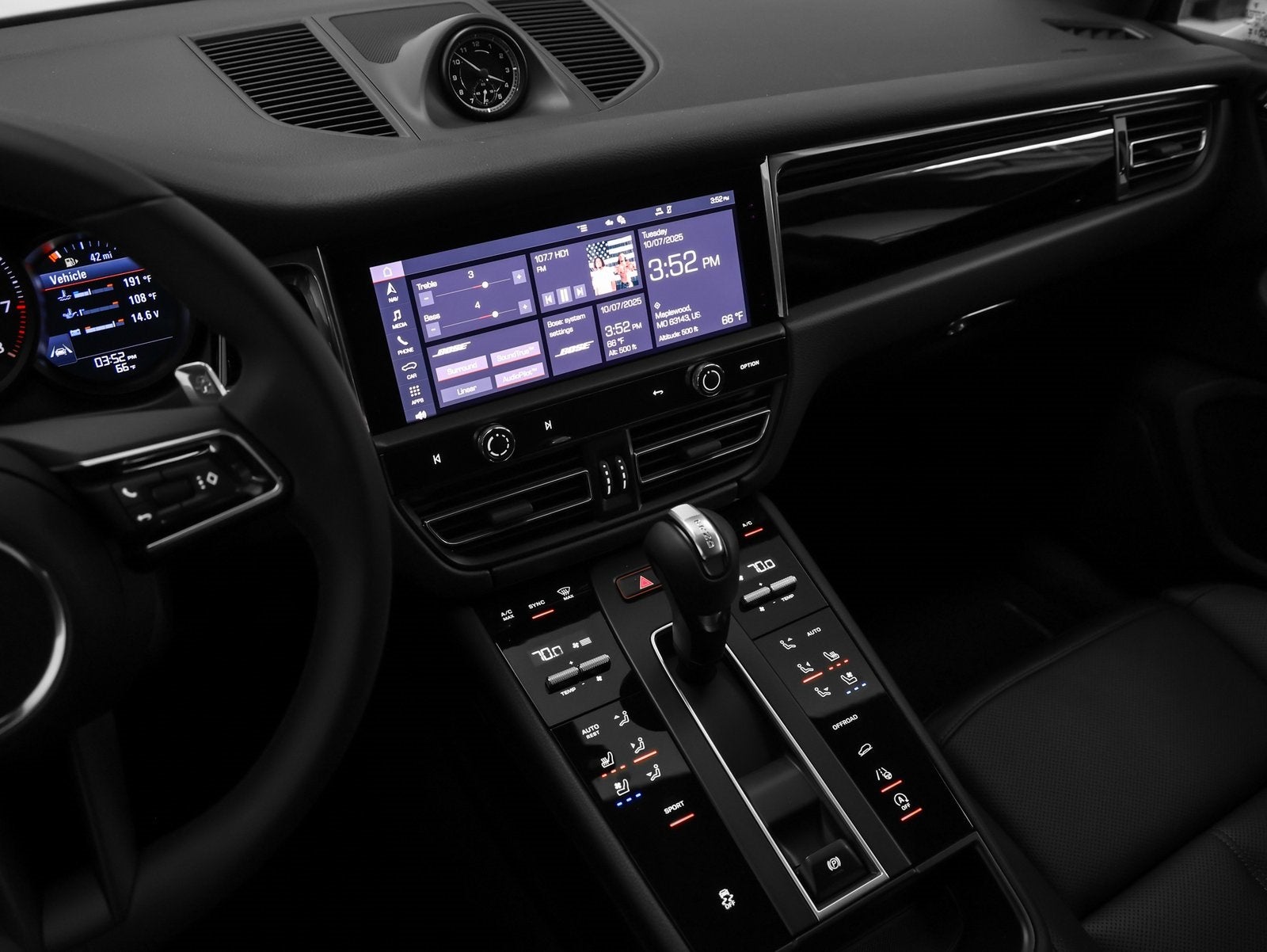 2026 Porsche Macan Macan