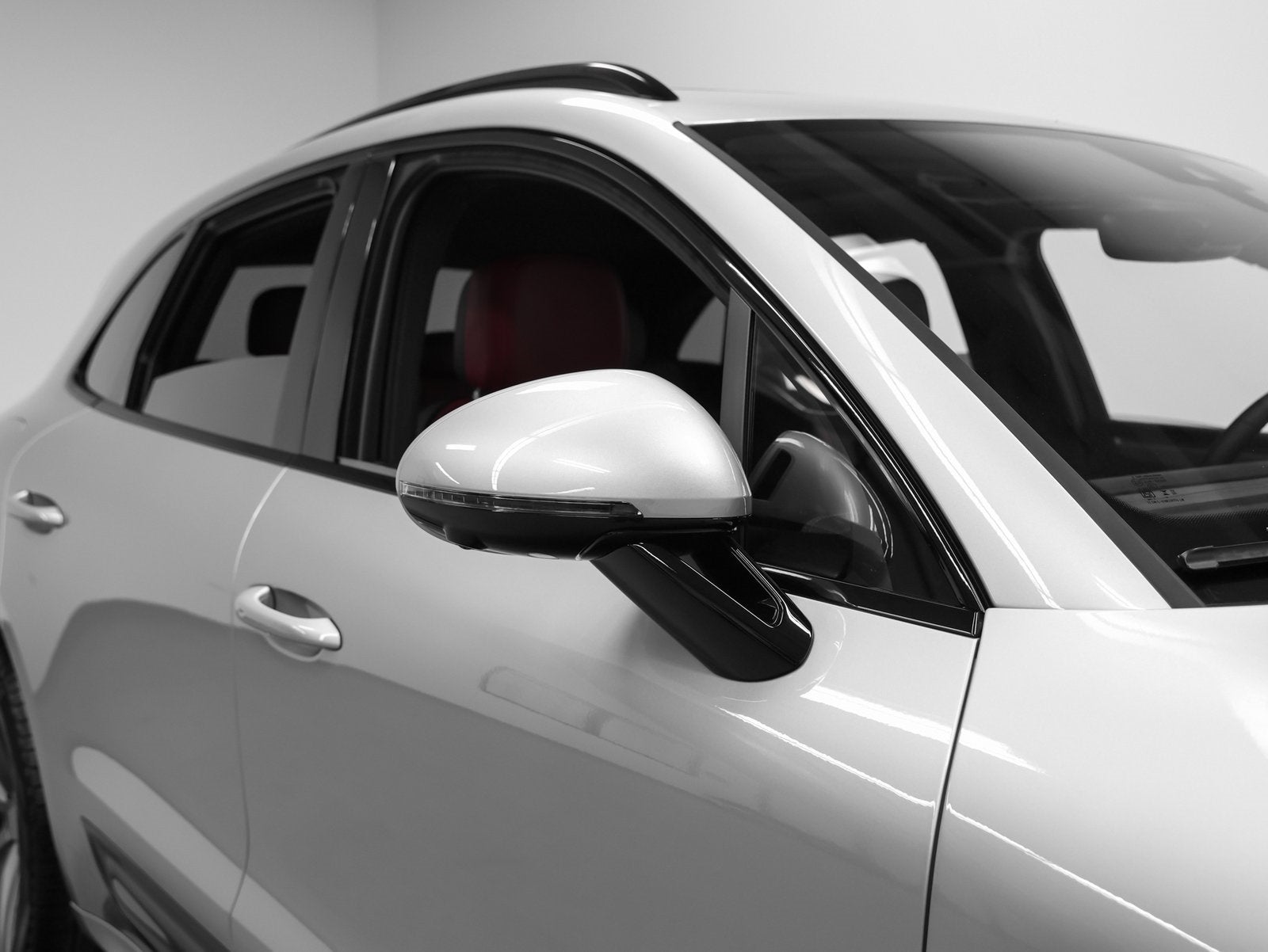 2026 Porsche Macan T