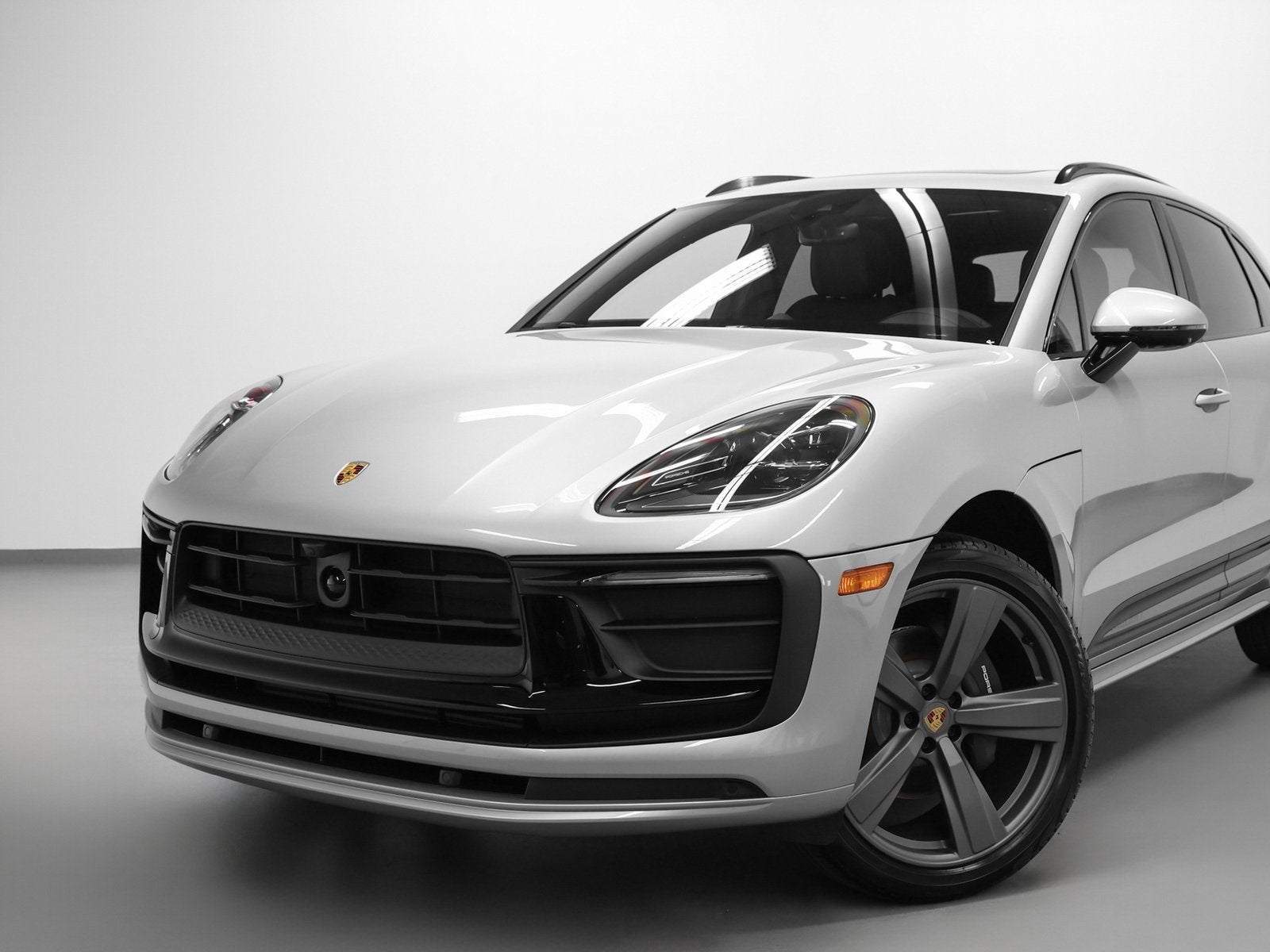 2026 Porsche Macan T